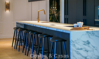 Ático renovado de estilo contemporáneo con piscina privada y vistas panorámicas al mar en Nueva Andalucía, Marbella 792173 