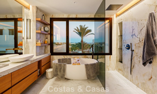 Ático renovado de estilo contemporáneo con piscina privada y vistas panorámicas al mar en Nueva Andalucía, Marbella 792183 