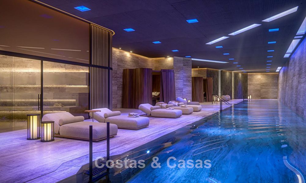 Apartamento de lujo de alta gama en venta en un complejo en primera línea de playa al este del centro de Marbella 792204