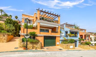 Elegante casa adosada de 4 dormitorios en venta en una urbanización cerrada y vigilada en Nueva Andalucía, Marbella 792241 