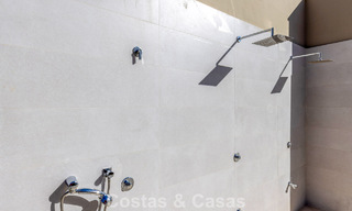 Ático moderno en venta con vistas panorámicas al mar y al lago de Istán, justo encima de la Milla de Oro de Marbella 792278 