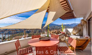 Ático moderno en venta con vistas panorámicas al mar y al lago de Istán, justo encima de la Milla de Oro de Marbella 792300 