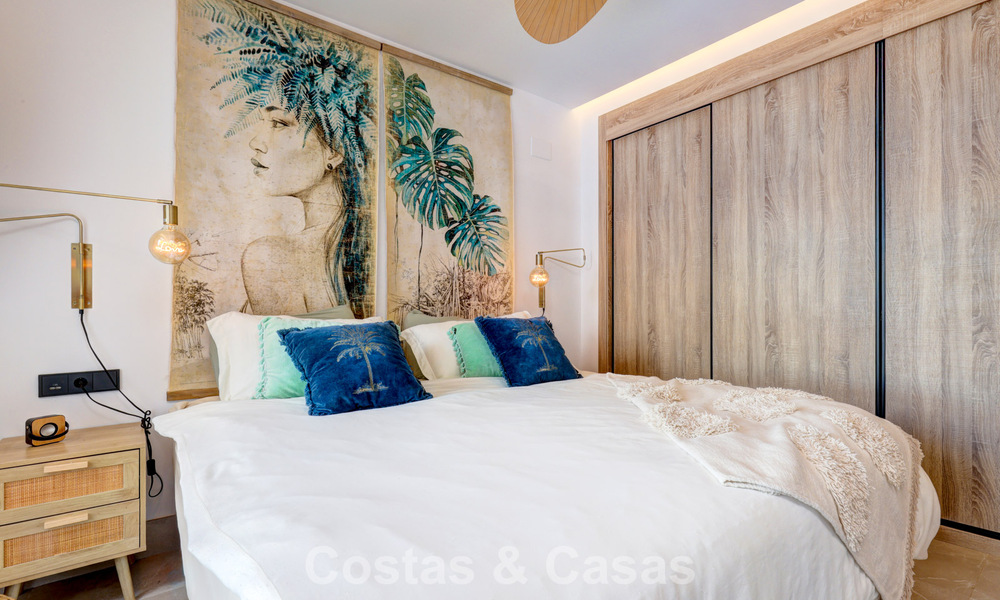 Ático moderno en venta con vistas panorámicas al mar y al lago de Istán, justo encima de la Milla de Oro de Marbella 792309