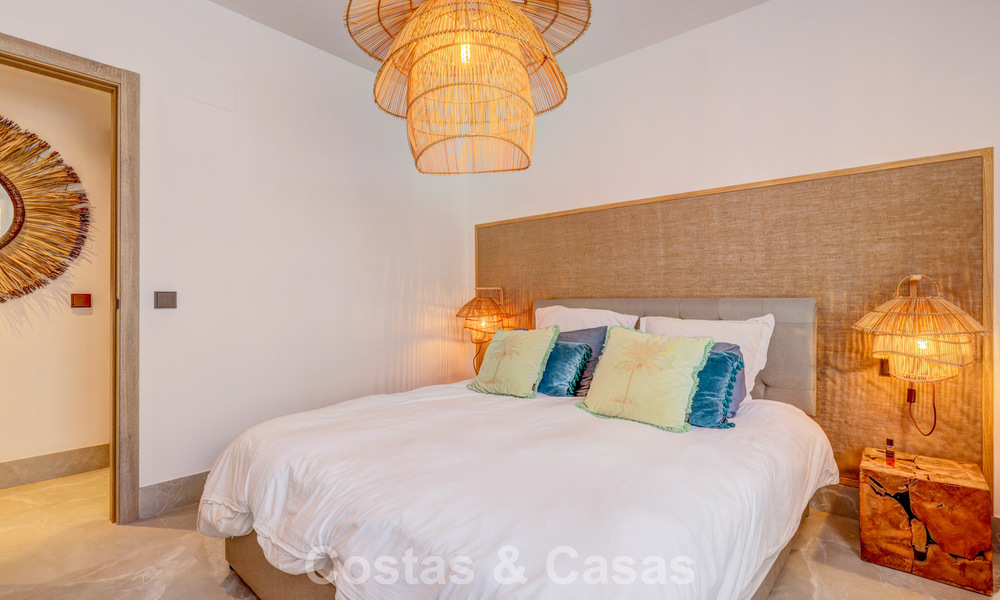 Ático moderno en venta con vistas panorámicas al mar y al lago de Istán, justo encima de la Milla de Oro de Marbella 792314