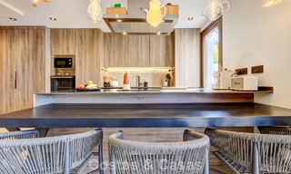 Ático moderno en venta con vistas panorámicas al mar y al lago de Istán, justo encima de la Milla de Oro de Marbella 792325 