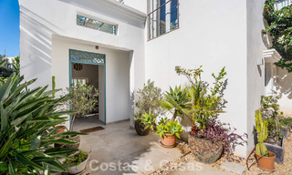 Preciosa villa de lujo reformada con arquitectura andaluza atemporal en venta en la zona este de Marbella 792426 