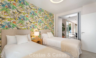 Preciosa villa de lujo reformada con arquitectura andaluza atemporal en venta en la zona este de Marbella 792438 