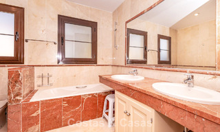 Apartamento de 4 dormitorios en venta en un complejo frente a la playa muy demandado en la Nueva Milla de Oro entre Marbella y Estepona 792476 