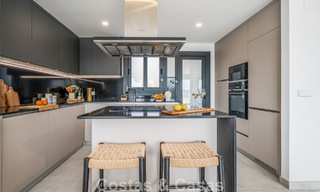 Ático moderno de nueva construcción con amplio solárium en venta en un complejo cerrado en Benahavís - Marbella 792566 