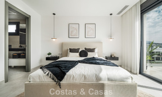 Ático moderno de nueva construcción con amplio solárium en venta en un complejo cerrado en Benahavís - Marbella 792584 