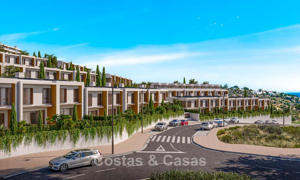 Adosados contemporáneos con impresionantes vistas al mar en venta en La Cala de Mijas, Costa del Sol 792673