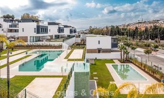 Adosado moderno listo para entrar a vivir en venta en la New Golden Mile entre Marbella y Estepona 792586 