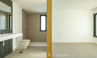 Adosado moderno listo para entrar a vivir en venta en la New Golden Mile entre Marbella y Estepona 792597 