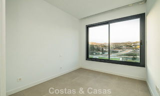 Adosado moderno listo para entrar a vivir en venta en la New Golden Mile entre Marbella y Estepona 792603 