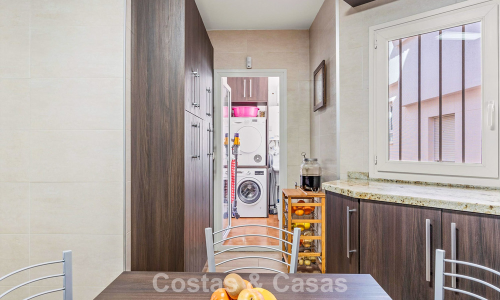 Ático dúplex muy amplio en venta a pocos pasos de todos los servicios en el centro de San Pedro, Marbella 792714