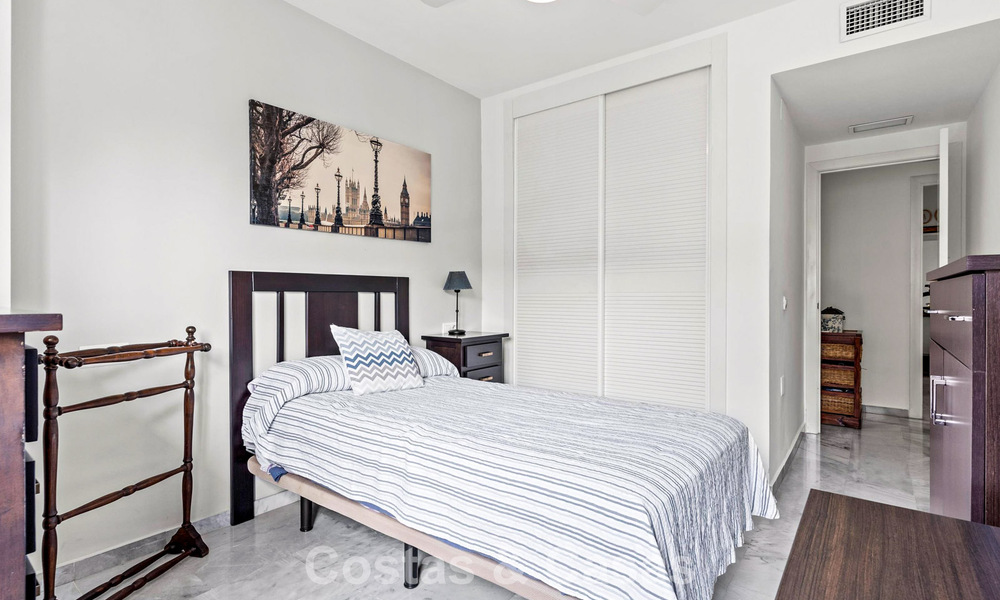 Ático dúplex muy amplio en venta a pocos pasos de todos los servicios en el centro de San Pedro, Marbella 792718