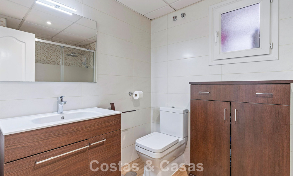 Ático dúplex muy amplio en venta a pocos pasos de todos los servicios en el centro de San Pedro, Marbella 792719