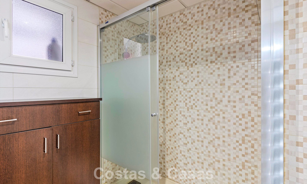 Ático dúplex muy amplio en venta a pocos pasos de todos los servicios en el centro de San Pedro, Marbella 792720