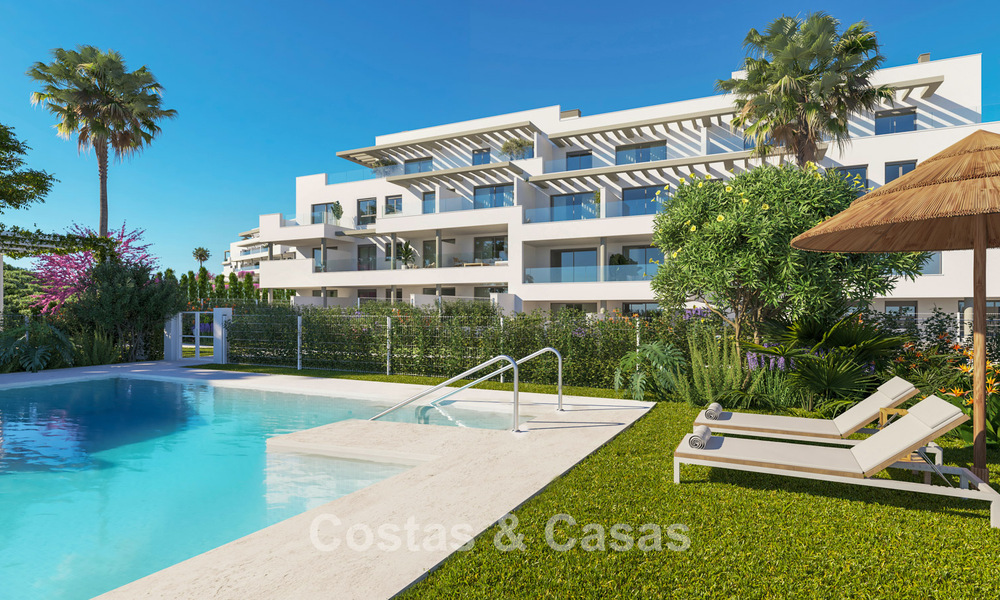 Modernos apartamentos de obra nueva en venta a poca distancia a pie de la playa en Mijas Costa, Costa del Sol 792689