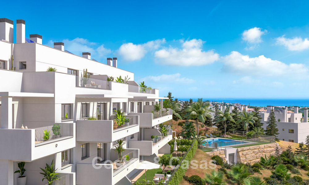 Nuevos apartamentos contemporáneos con vistas panorámicas al mar en venta en Mijas Costa, Mijas 792743