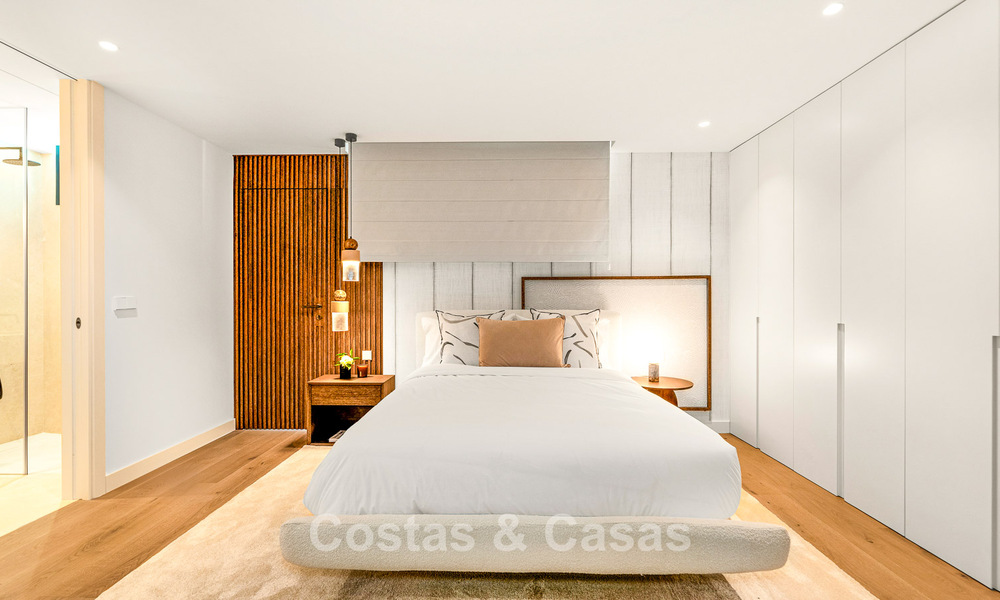 Villa lujosa y atemporal con vistas panorámicas en venta en Nueva Andalucía, Marbella 792899