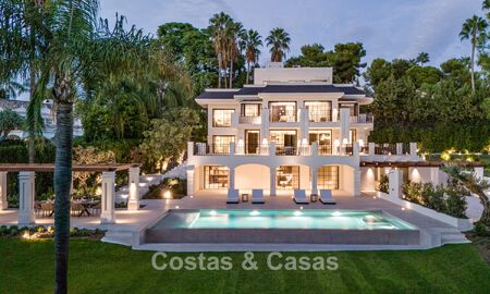 Villa lujosa y atemporal con vistas panorámicas en venta en Nueva Andalucía, Marbella 792911