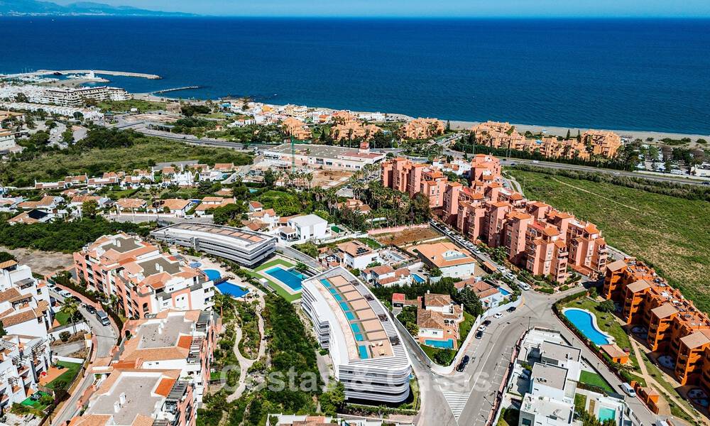 Apartamentos de obra nueva modernos con vistas panorámicas al mar en venta en Manilva, Costa del Sol 792936