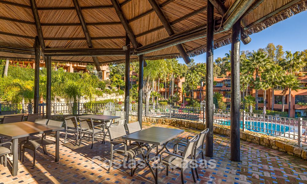 Impresionante apartamento en planta baja con 4 dormitorios en venta en Nueva Andalucía, Marbella 792948
