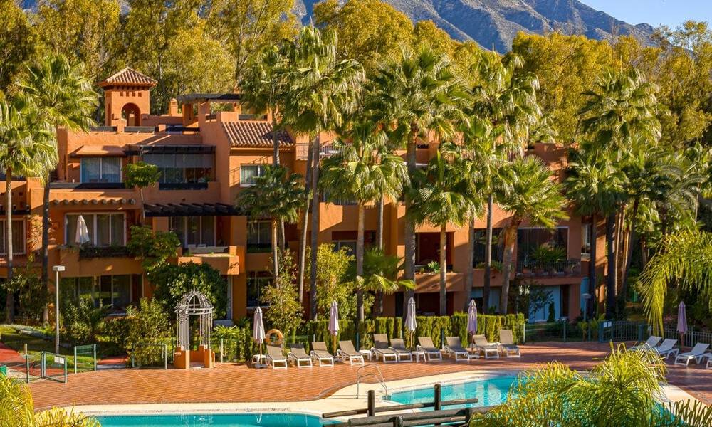 Impresionante apartamento en planta baja con 4 dormitorios en venta en Nueva Andalucía, Marbella 792952
