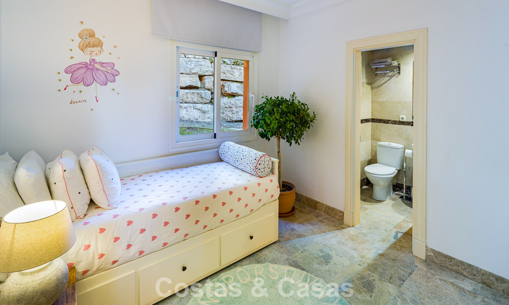 Impresionante apartamento en planta baja con 4 dormitorios en venta en Nueva Andalucía, Marbella 792961