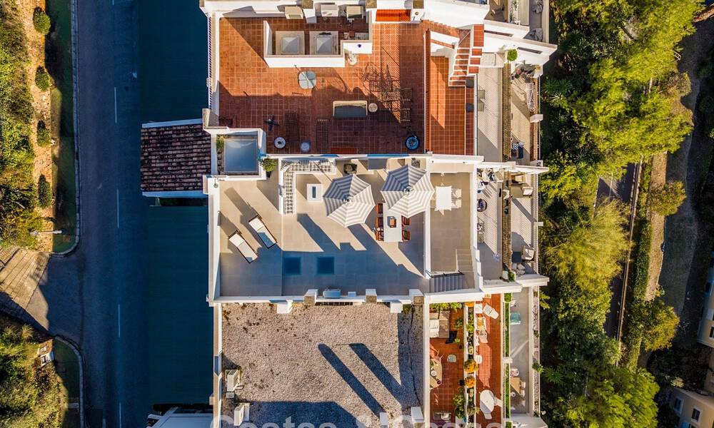 Ático completamente renovado con amplia terraza en la azotea en venta en La Quinta Golf Resort, Benahavís - Marbella 792985