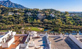 Ático completamente renovado con amplia terraza en la azotea en venta en La Quinta Golf Resort, Benahavís - Marbella 793005 
