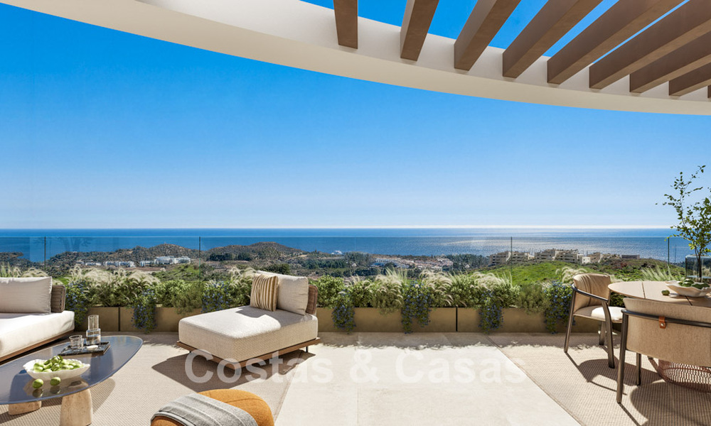 Apartamentos innovadores con vistas panorámicas al mar en venta en un resort de golf en Mijas Costa, Costa del Sol 792982