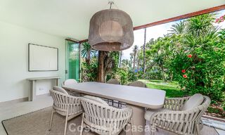Amplia casa adosada contemporánea y renovada en primera línea de playa entre Marbella y Estepona 793063 