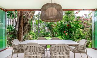 Amplia casa adosada contemporánea y renovada en primera línea de playa entre Marbella y Estepona 793064 