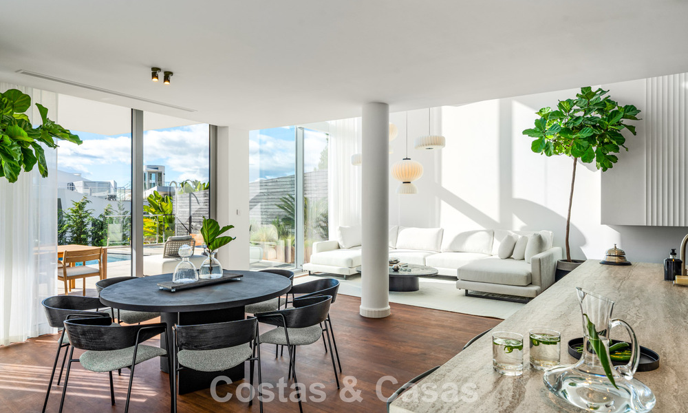 Villa pareada moderna en venta con vistas al mar en una comunidad cerrada en Sierra Blanca, la Milla de Oro de Marbella 793043
