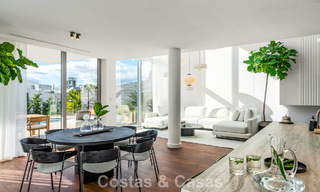 Villa pareada moderna en venta con vistas al mar en una comunidad cerrada en Sierra Blanca, la Milla de Oro de Marbella 793043 