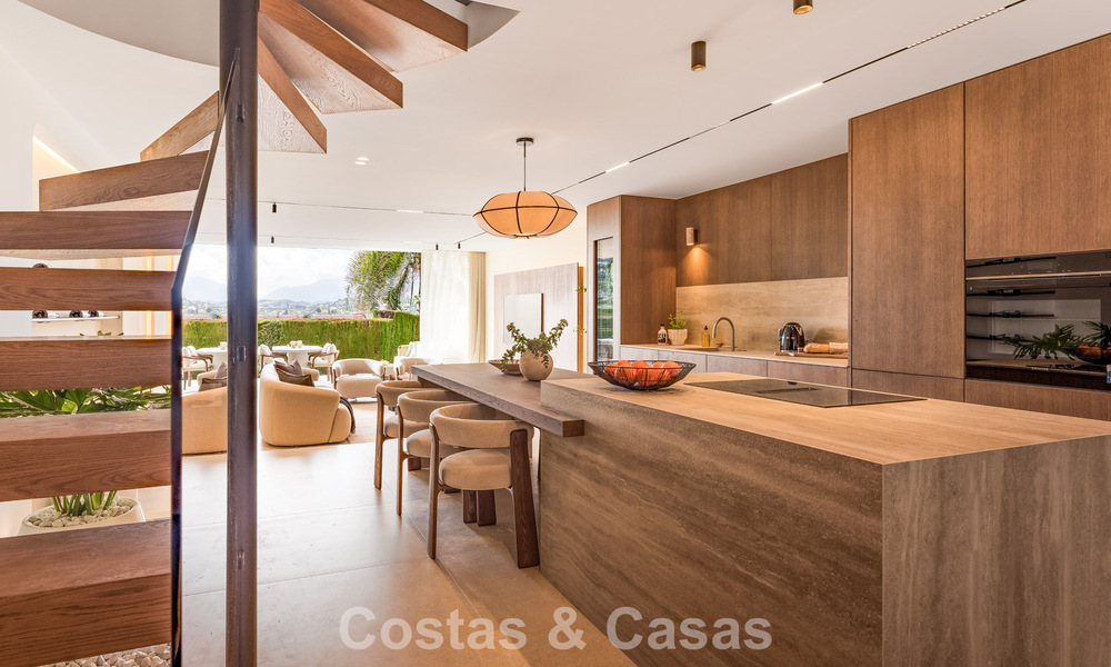 Exclusiva casa adosada con vistas panorámicas en venta en el valle del golf de Nueva Andalucía, Marbella 793271