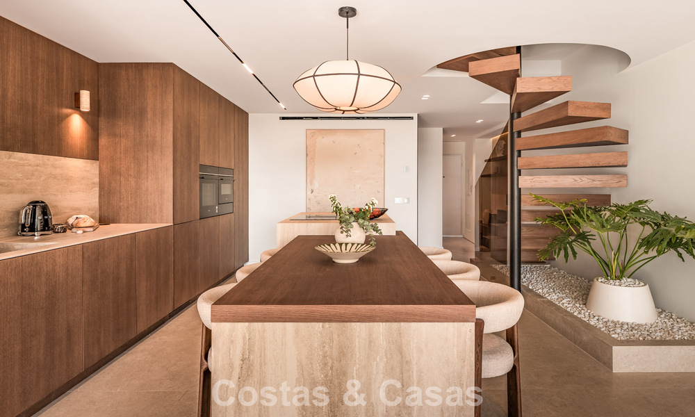 Exclusiva casa adosada con vistas panorámicas en venta en el valle del golf de Nueva Andalucía, Marbella 793274