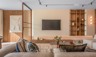 Elegante casa adosada lista para entrar a vivir con 4 dormitorios en venta en Aloha, Nueva Andalucía, Marbella 793245 