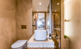 Elegante casa adosada lista para entrar a vivir con 4 dormitorios en venta en Aloha, Nueva Andalucía, Marbella 793261 