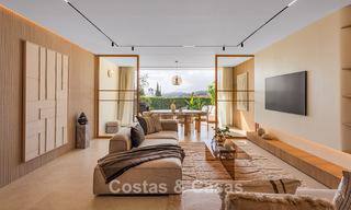 Elegante casa adosada lista para entrar a vivir con 4 dormitorios en venta en Aloha, Nueva Andalucía, Marbella 793355 