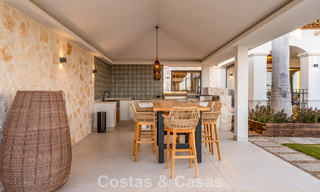 Villa mediterránea contemporánea lista para entrar a vivir, con vistas al mar sin interrupciones, en venta en Benahavís - Marbella 793397 