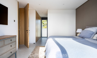 Villa mediterránea contemporánea lista para entrar a vivir, con vistas al mar sin interrupciones, en venta en Benahavís - Marbella 793409 