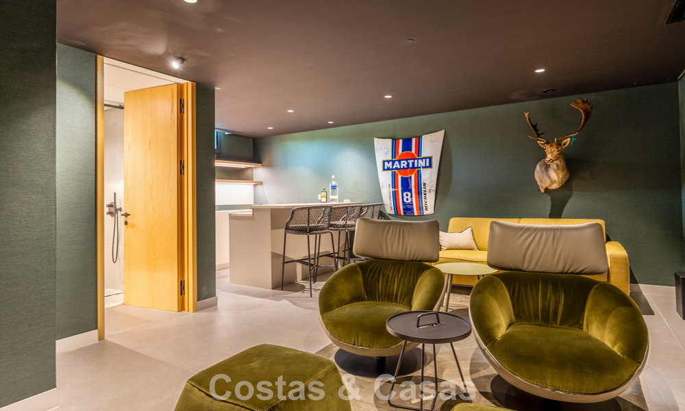 Villa mediterránea contemporánea lista para entrar a vivir, con vistas al mar sin interrupciones, en venta en Benahavís - Marbella 793426