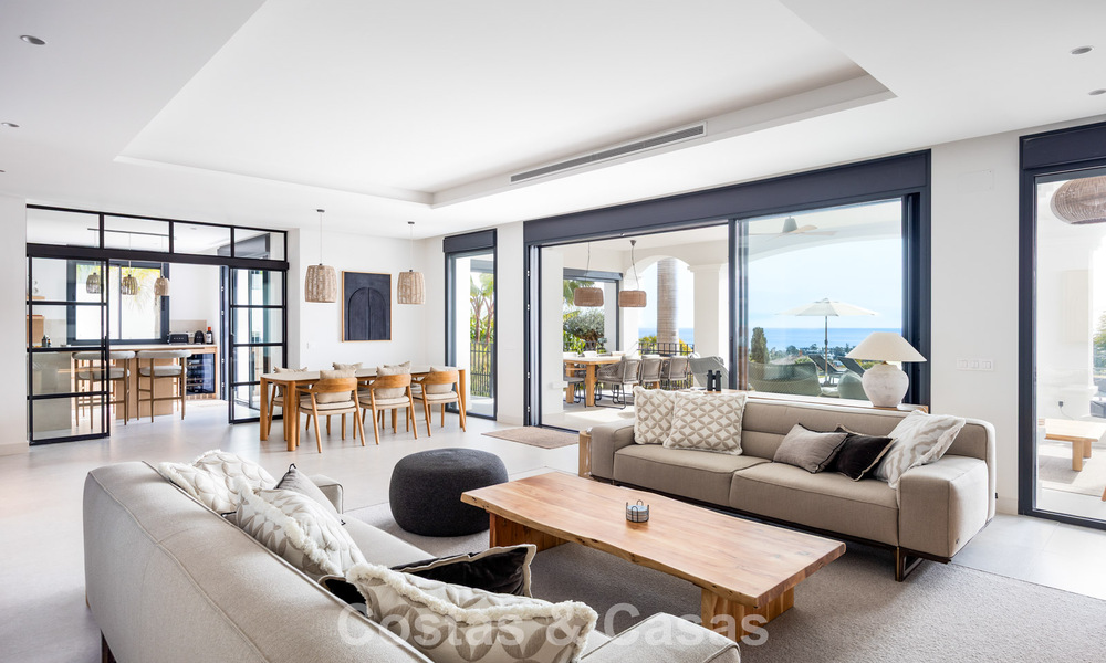 Villa mediterránea contemporánea lista para entrar a vivir, con vistas al mar sin interrupciones, en venta en Benahavís - Marbella 793437