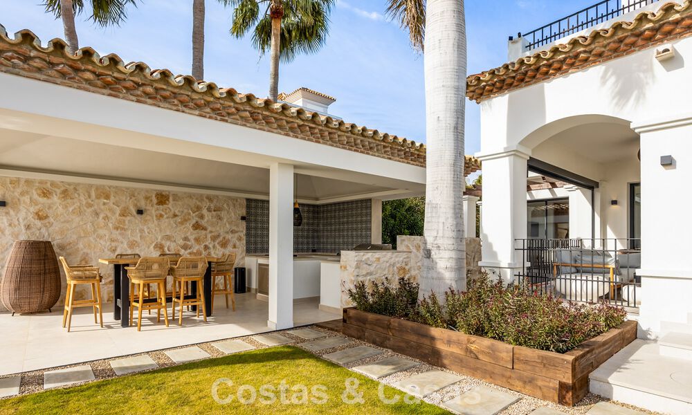 Villa mediterránea contemporánea lista para entrar a vivir, con vistas al mar sin interrupciones, en venta en Benahavís - Marbella 793447