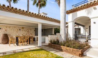 Villa mediterránea contemporánea lista para entrar a vivir, con vistas al mar sin interrupciones, en venta en Benahavís - Marbella 793447 