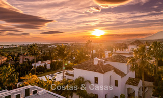 Villa mediterránea contemporánea lista para entrar a vivir, con vistas al mar sin interrupciones, en venta en Benahavís - Marbella 793451 