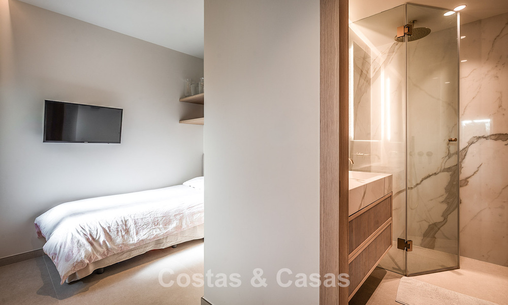 Exclusivo apartamento con jardín y piscina privada en venta en Aloha, Nueva Andalucía, Marbella 793469